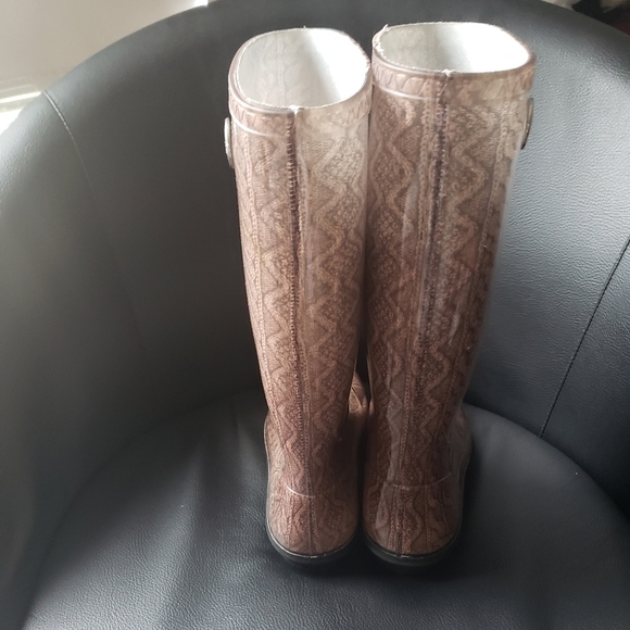 HP Ugg Rubber Rain Boots - Picture 2 of 8